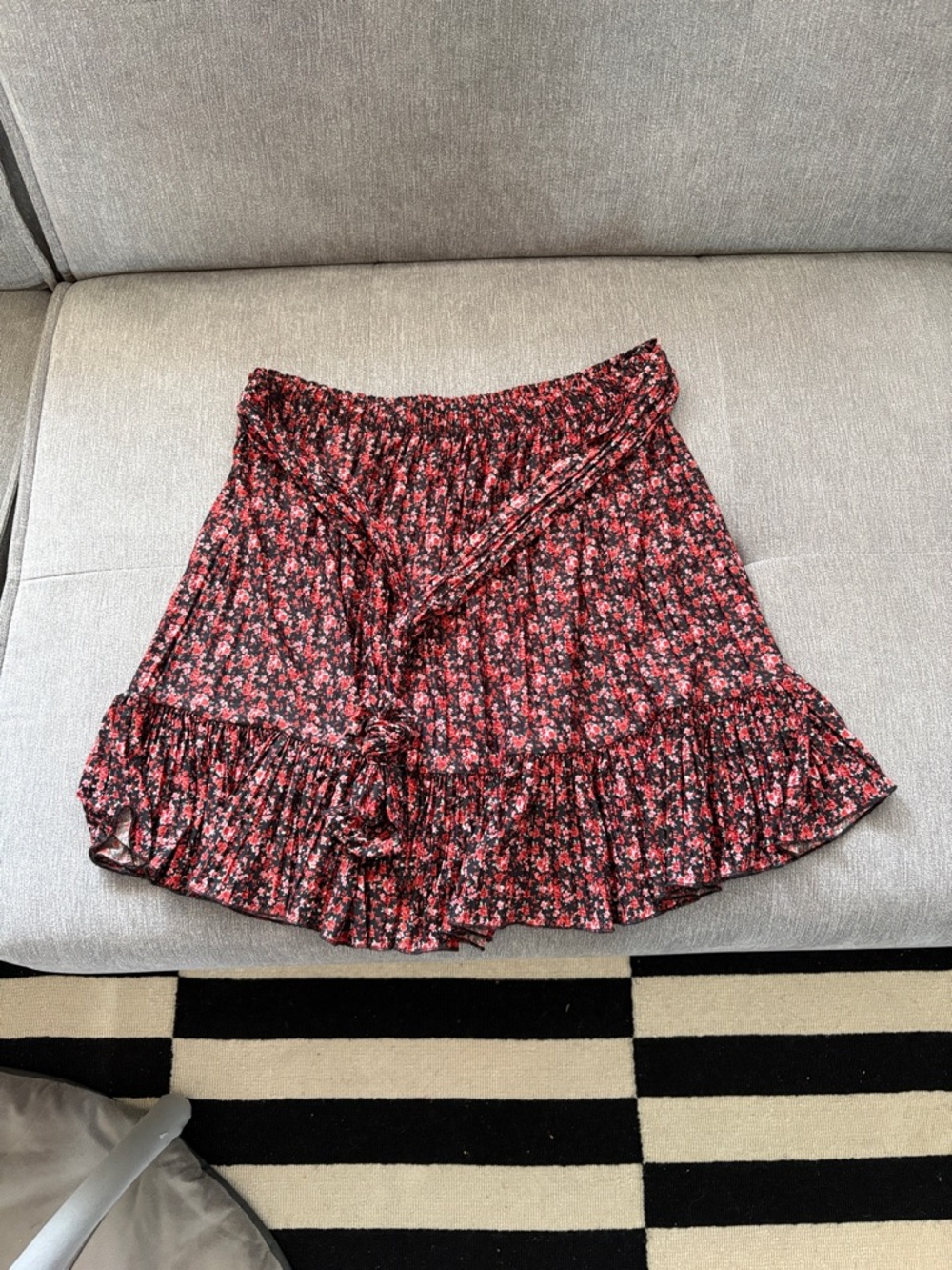 Zara Black and Red Mini Skirt with Floral Print